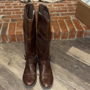 Boots for sale, brown, comfy, G BY GUESS